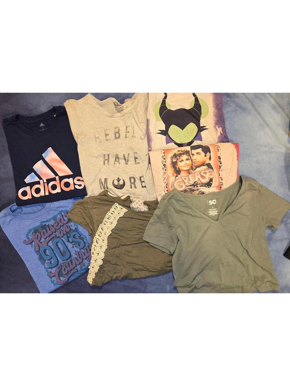 Womens short sleeve size large